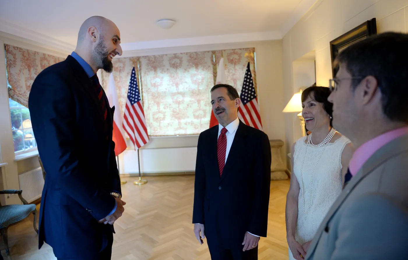 7939819-koszykarz-marcin-gortat-c-podczas.jpg