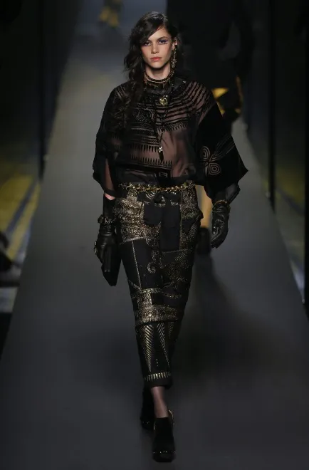 7959745-jean-paul-gaultier-haute-couture.jpg