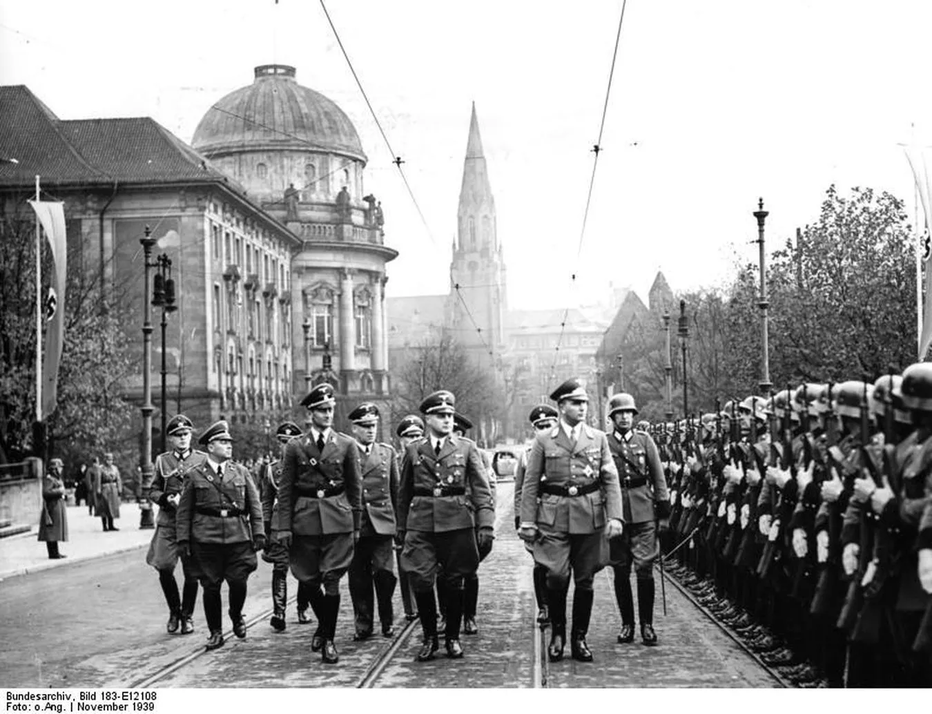6626070-kaci-warszawy-wilhelm-koppe-fot.jpg