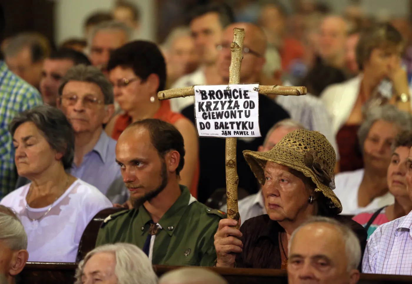 Marsz Pamięci w Warszawie. Obchody miesięcznicy katastrofy smoleńskiej