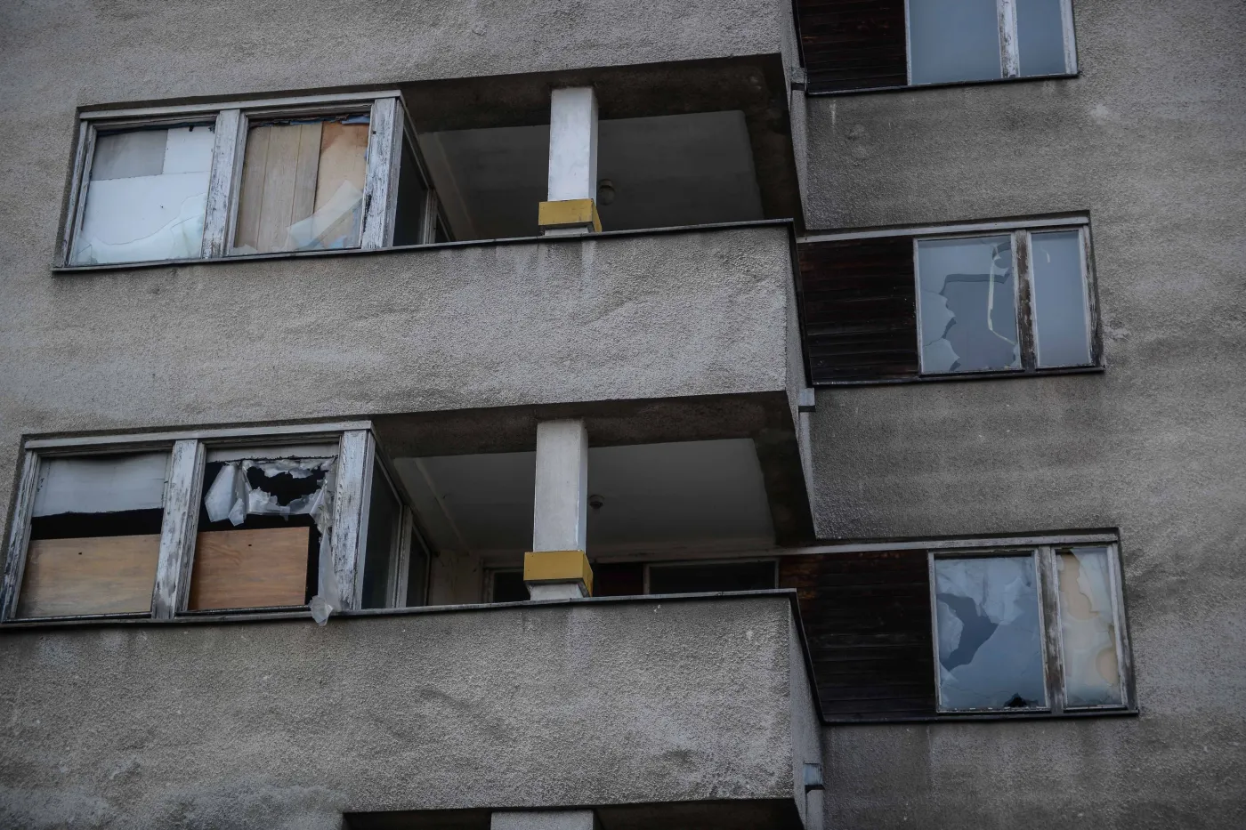 Warszawa, ulica Sobieskiego 100. Budynek użytkowany przez Rosję