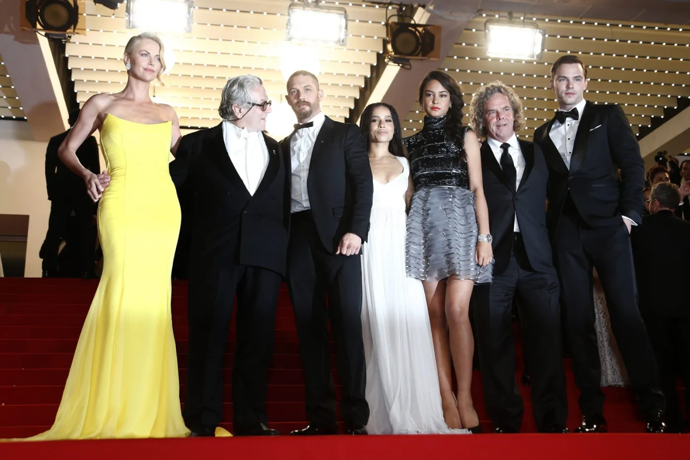 7768930-ekipa-mad-maksa-charlize-theron.jpg