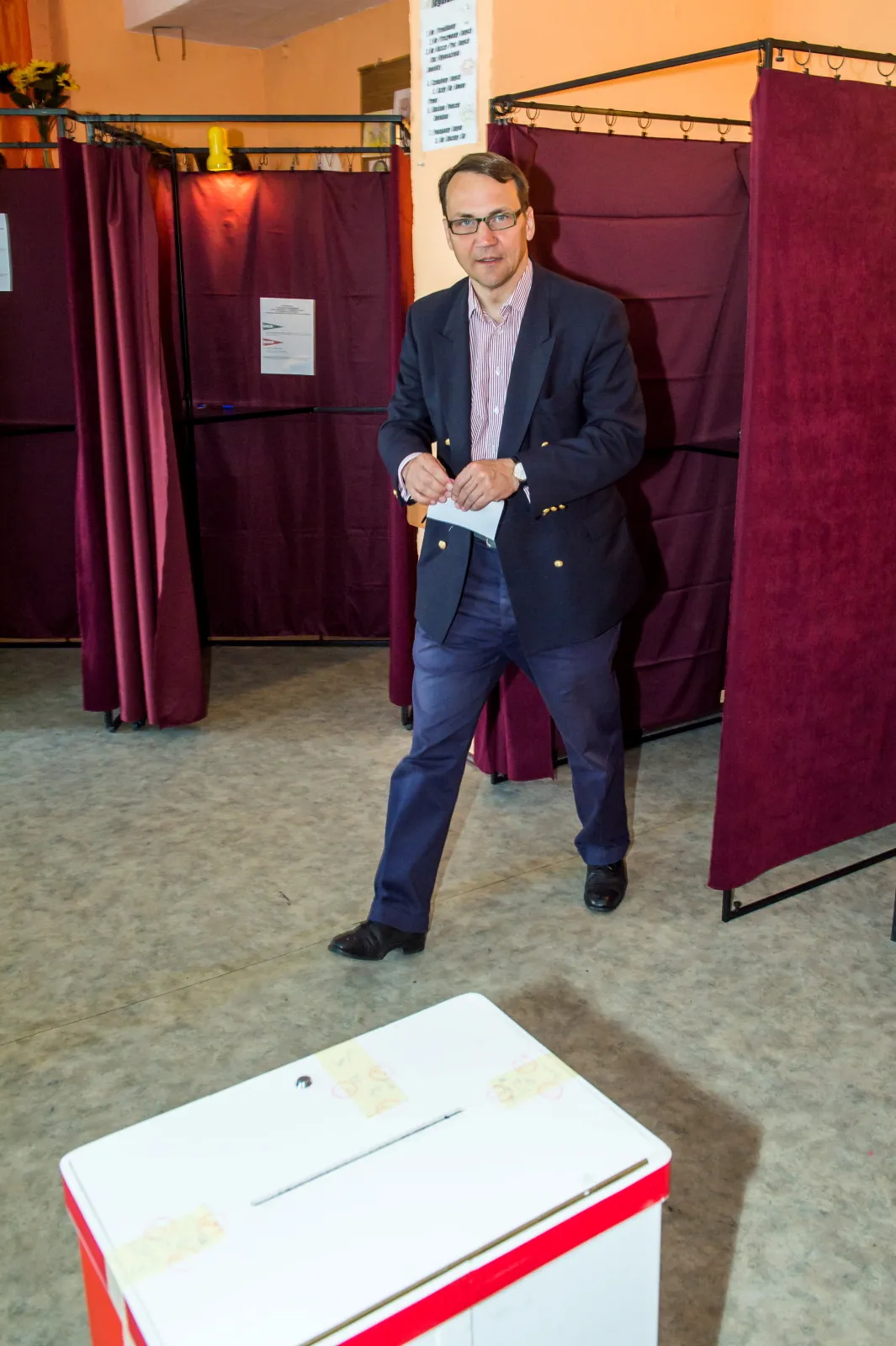 7802741-marszalek-sejmu-radoslaw-sikorski.jpg