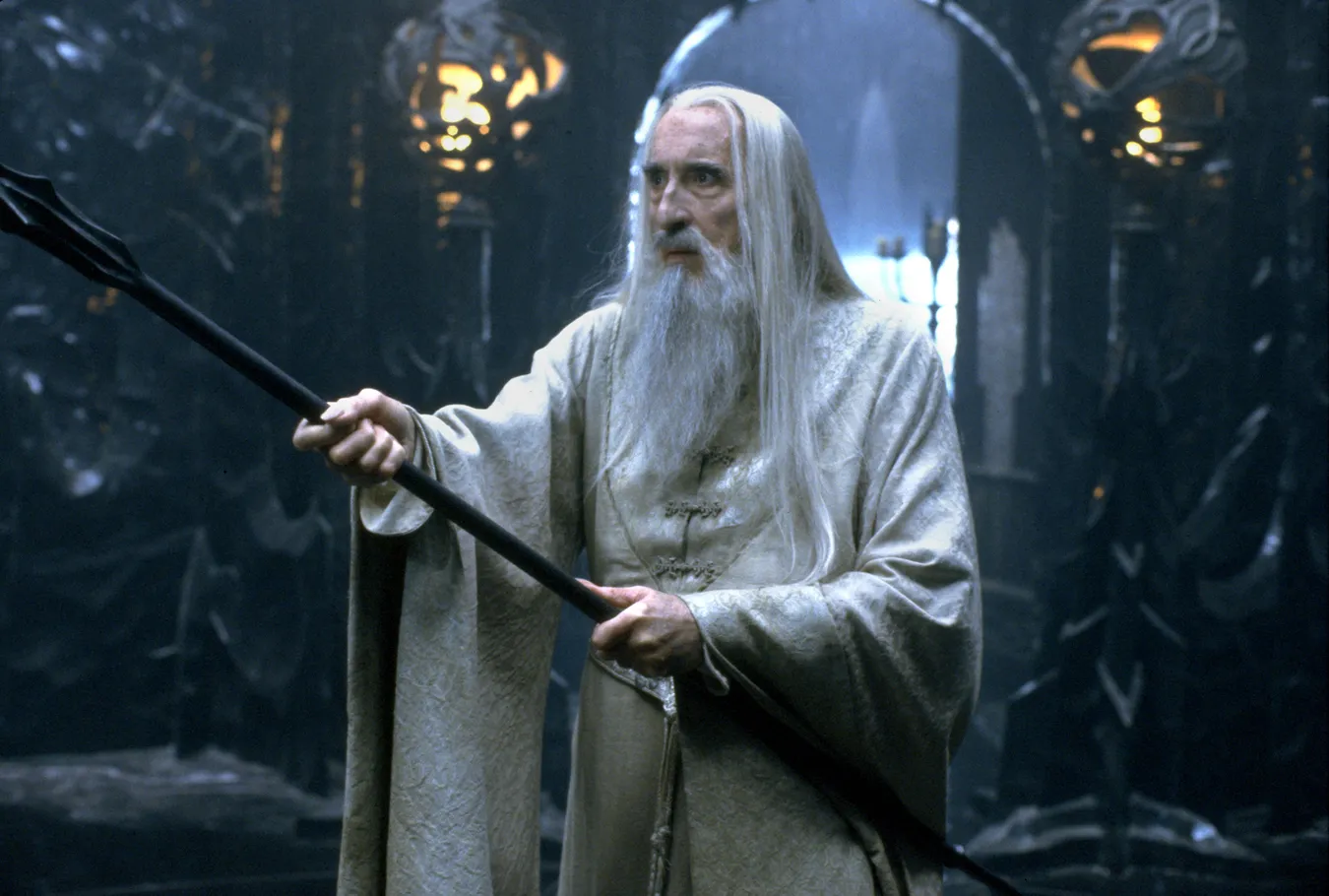 7864234-christopher-lee-w-filmie-wladca.jpg