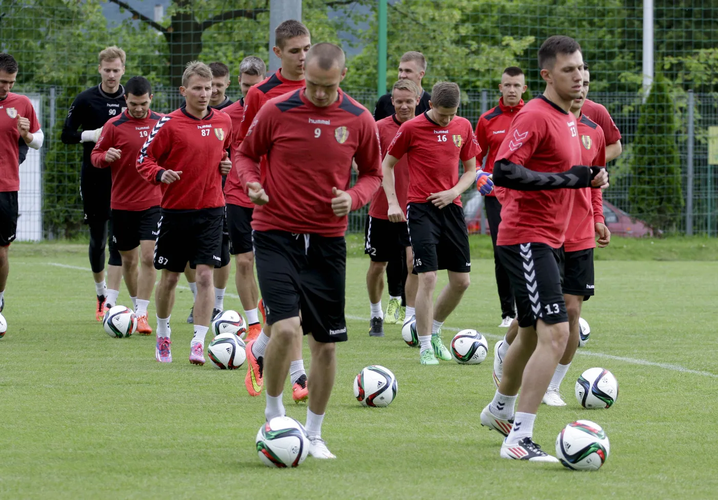 7904779-pilkarze-korony-kielce-pierwszy.jpg