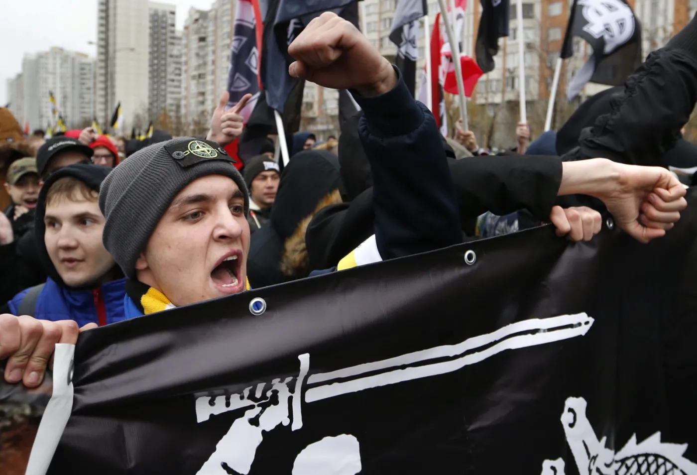 Rosjanie świętują wypędzenie Polaków z Kremla. 85 tys. ludzi maszerowało w Moskwie. ZDJĘCIA