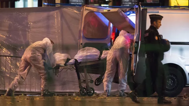 Relacje z piekła. Oto, co działo się wewnątrz klubu Bataclan w Paryżu