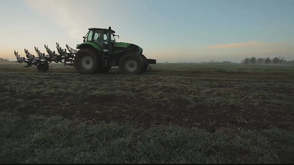 PiS chce zakazu sprzedaży ziemi