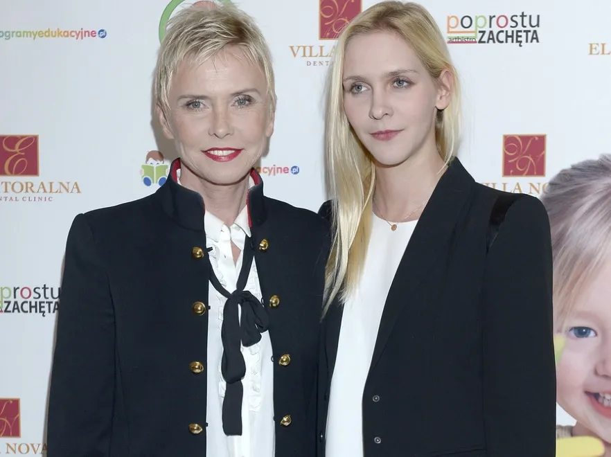 Z taką urodą i bez szkoły daleko zajdzie! Córka Ewy Błaszczyk pięknieje z roku na rok