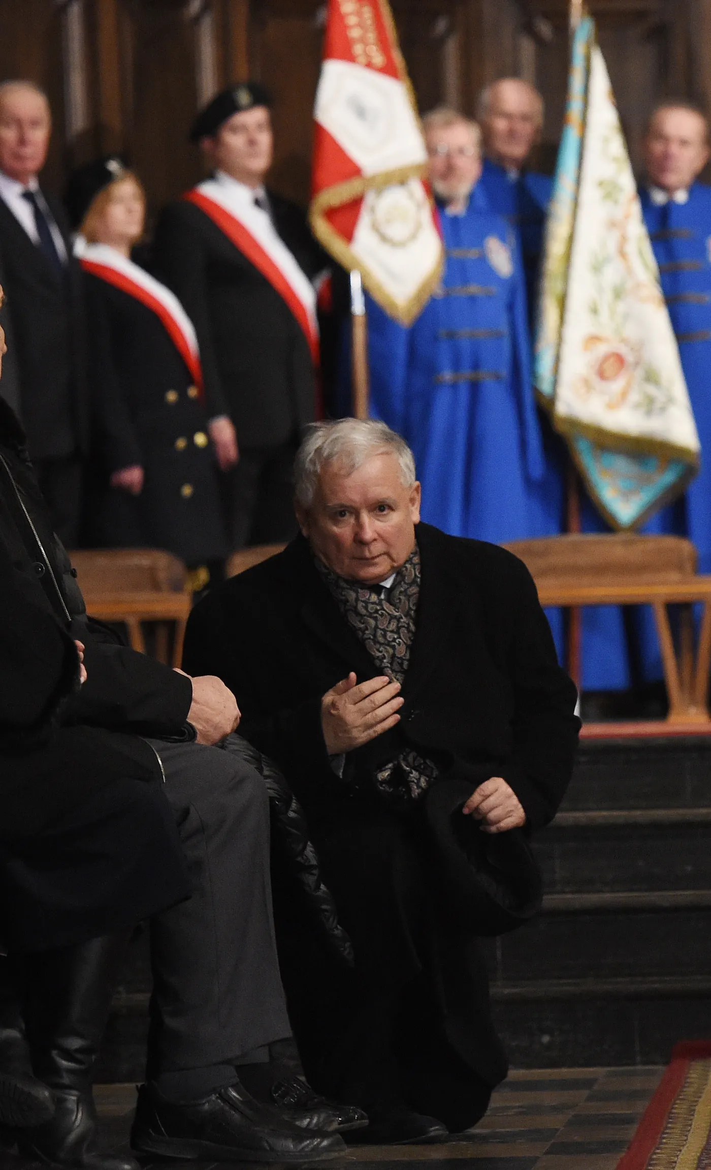 8527383-obchody-miesiecznicy-katastrofy.jpg