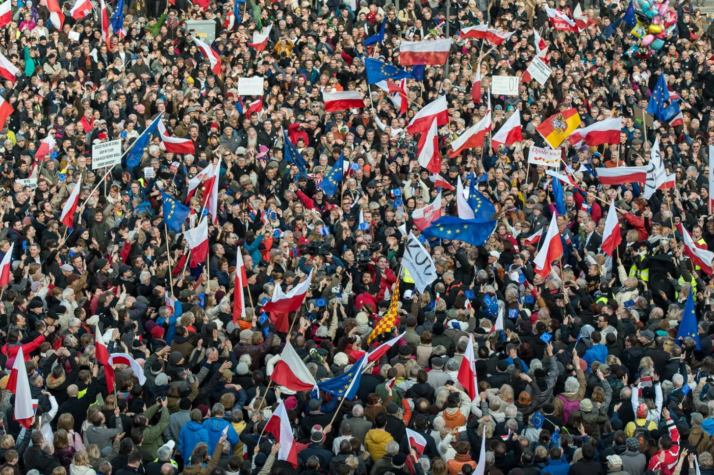 Manifestacja KOD na Placu Solnym we Wrocławiu