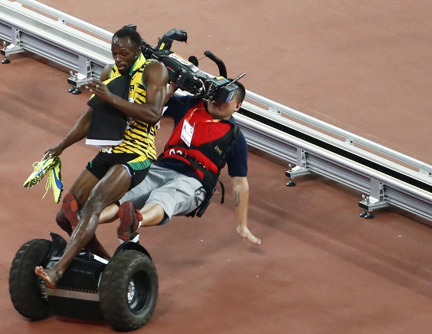 8579192-usain-bolt-of-jamaica-after-the.jpg