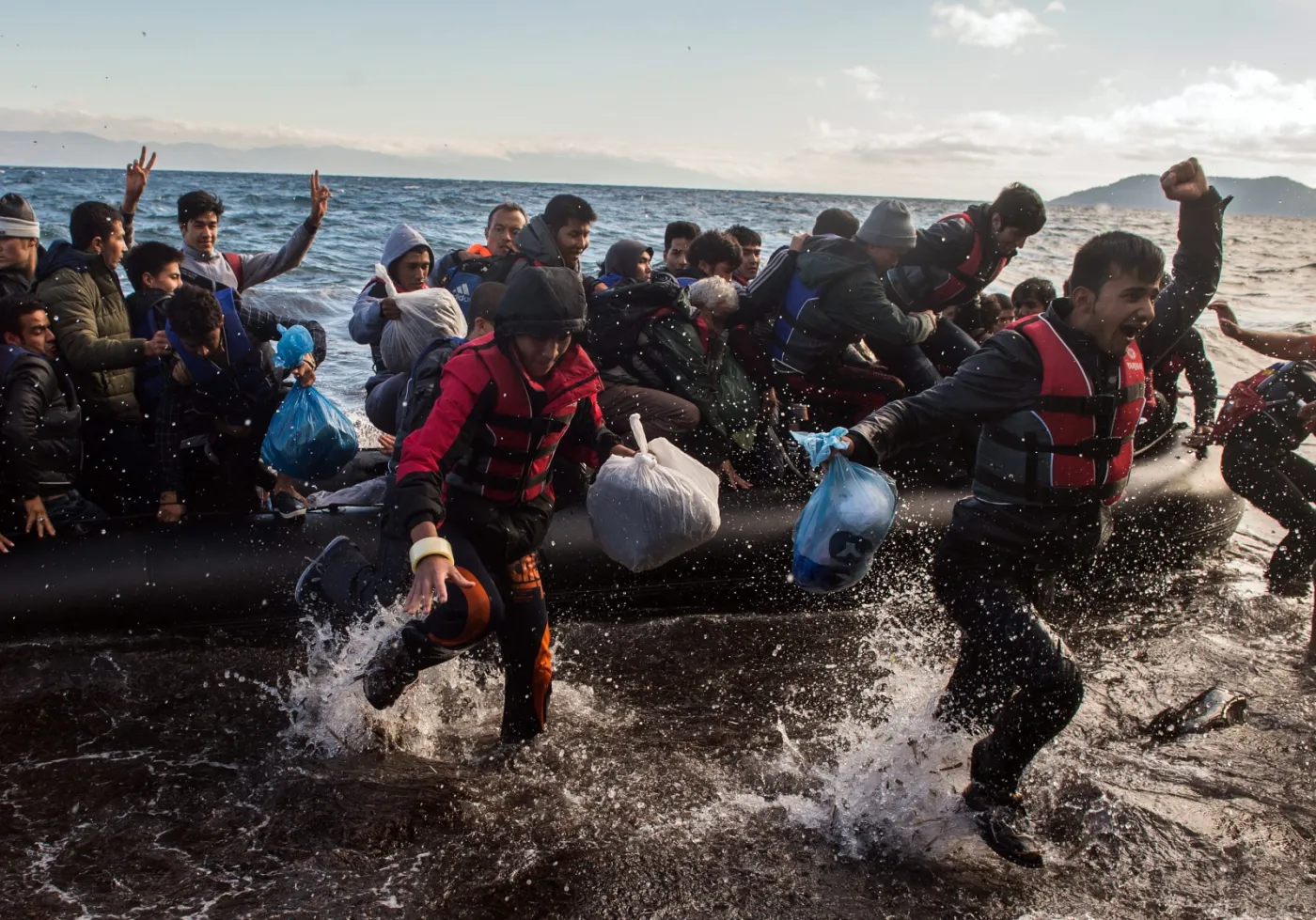 Uchodźcy z Afganistanu u wybrzeży wyspy Lesbos