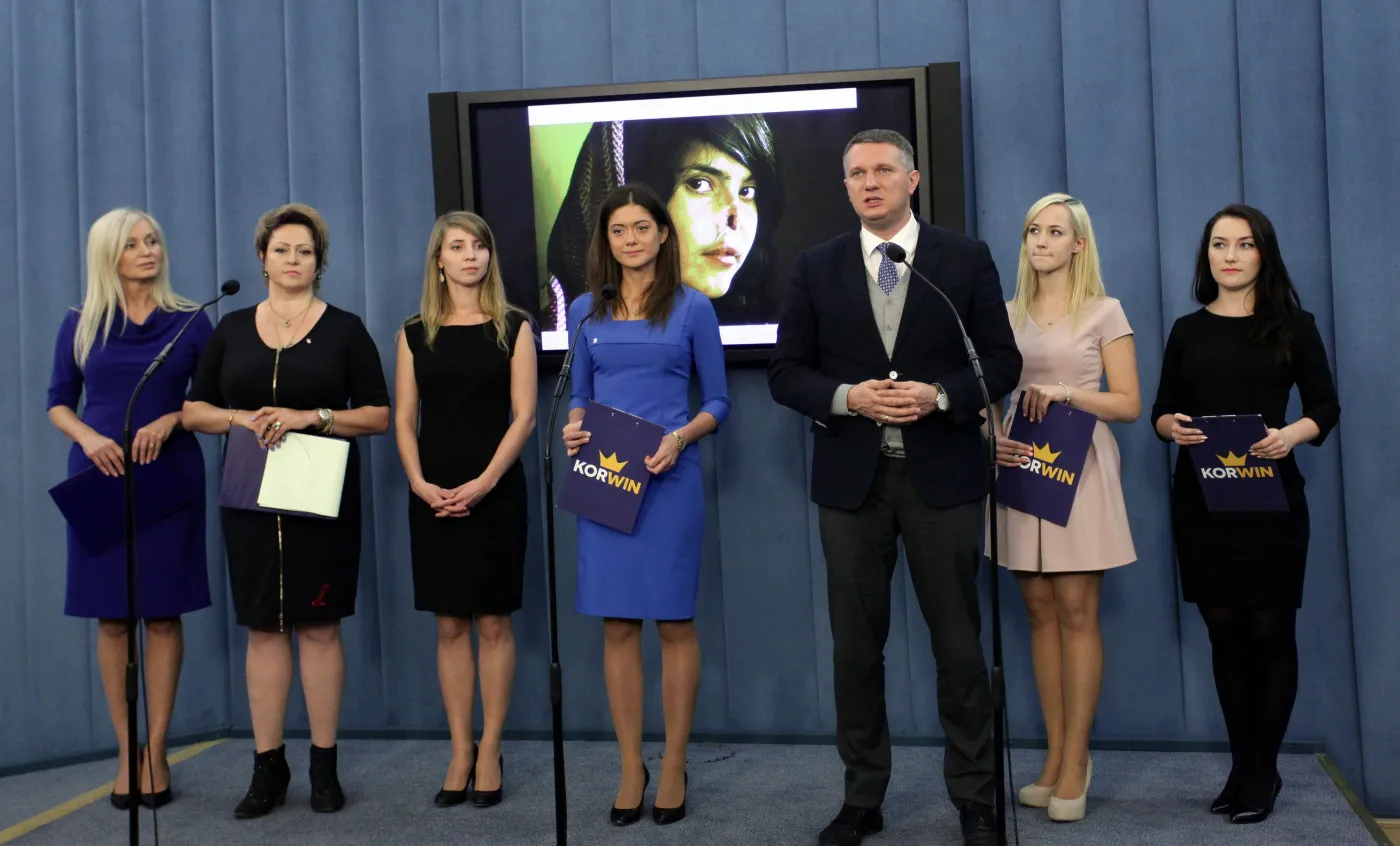 Przemysław Wipler i kandydatki partii KORWiN