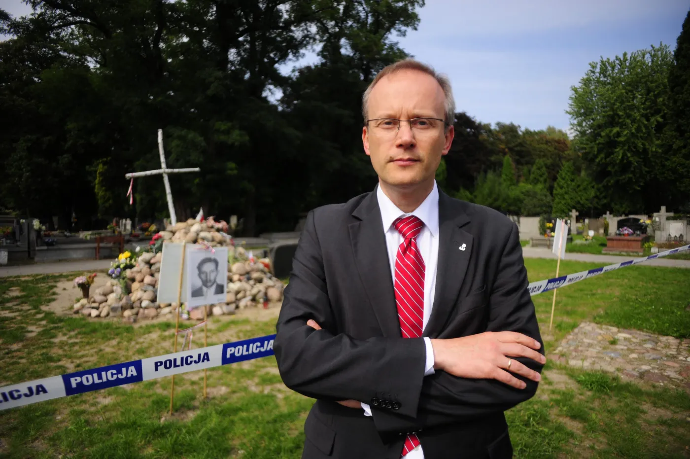 Łukasz Kamiński, prezes Instytutu Pamięci Narodowej podczas rozpoczęcia prac poszukiwawczo-archeologicznych na tak zwanej Łączce na Powązkach Wojskowych