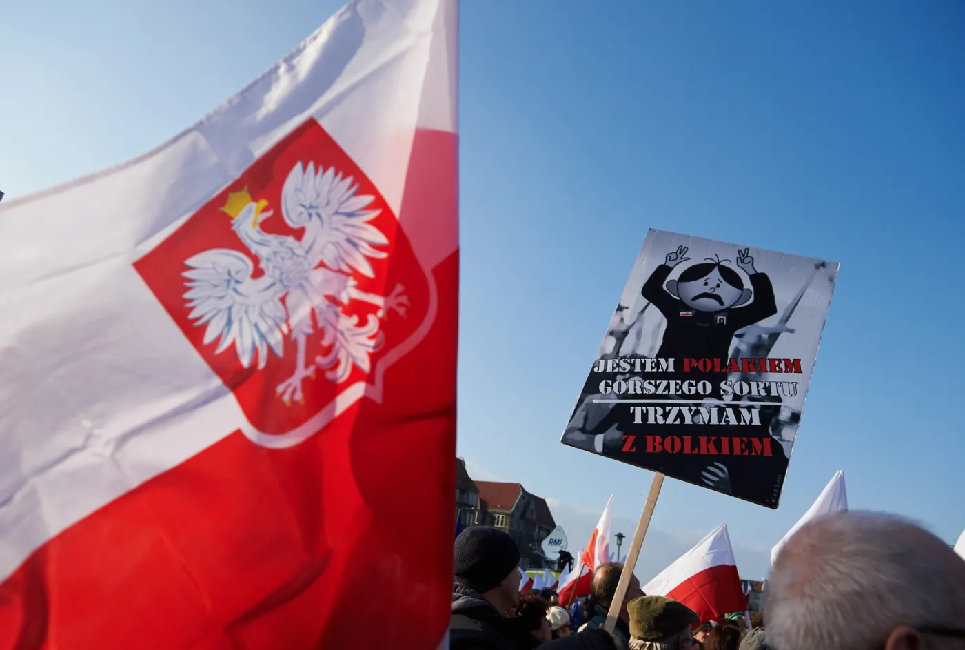 8785072-gdansk-manifestacja-kod-w-obronie.jpg