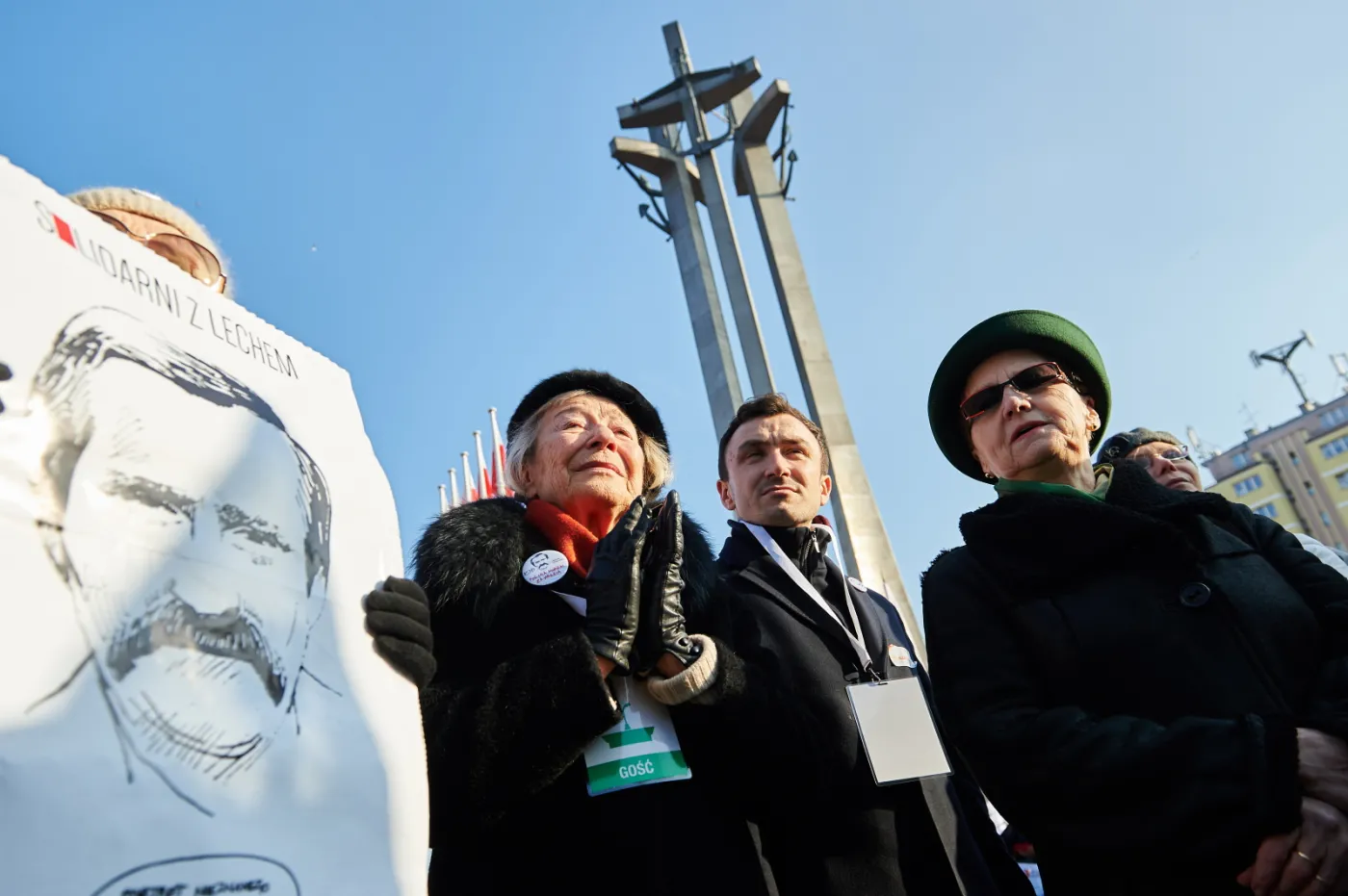 8785136-gdansk-manifestacja-kod-w-obronie.jpg