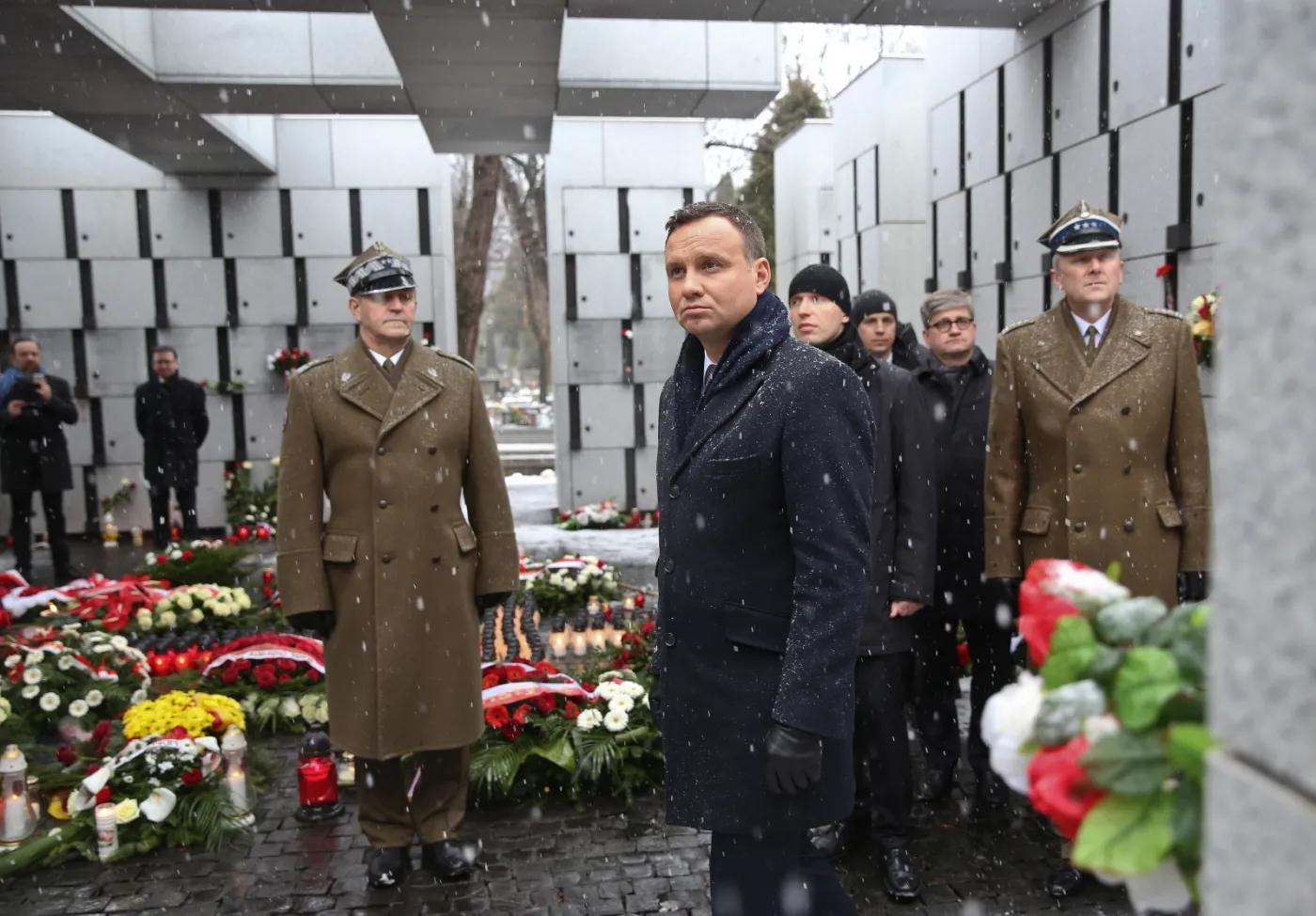 8794518-narodowy-dzien-pamieci-zolnierzy.jpg