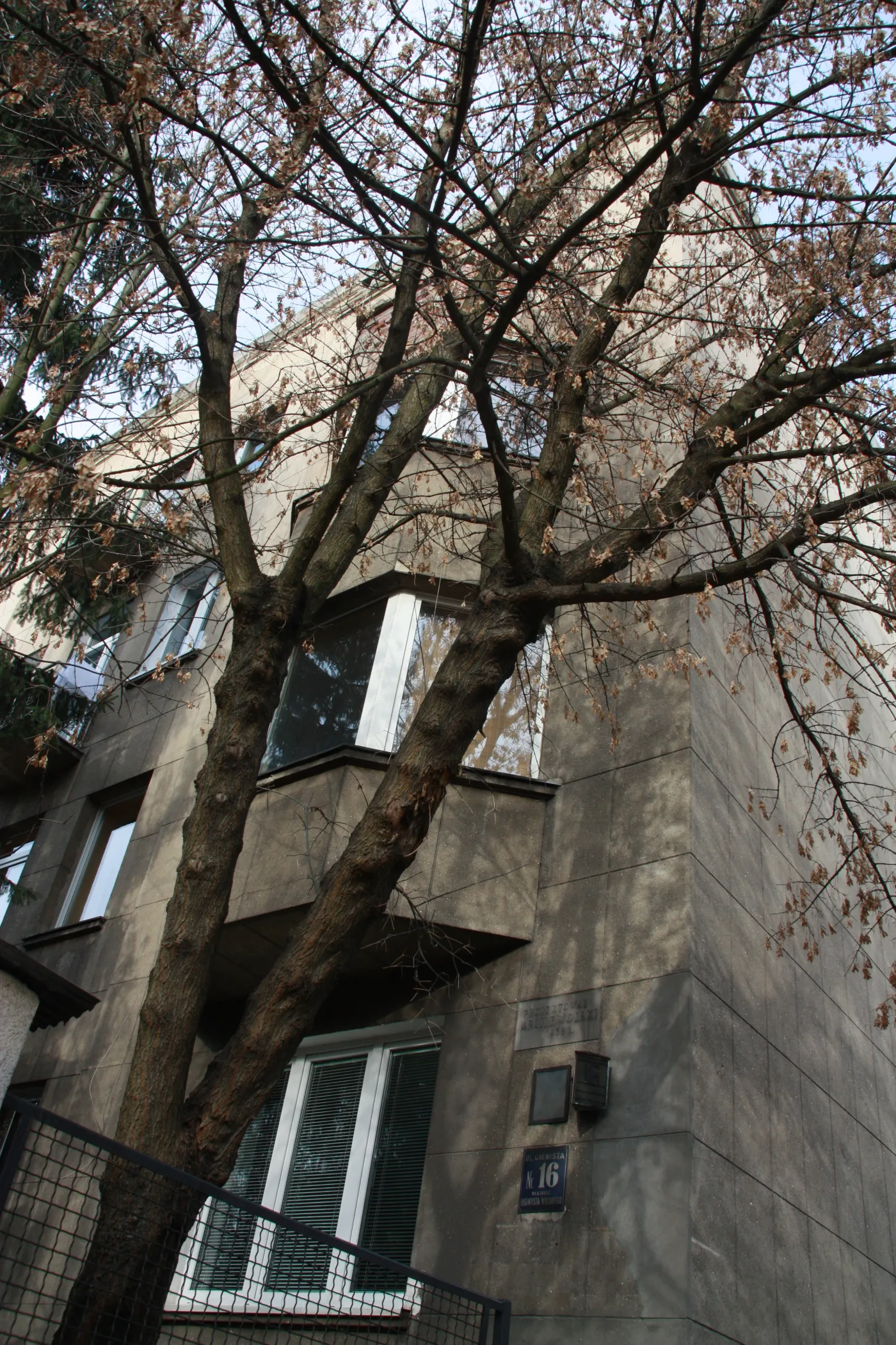 5626717-tajne-wiezienie-i-siedziba-nkwd.jpg