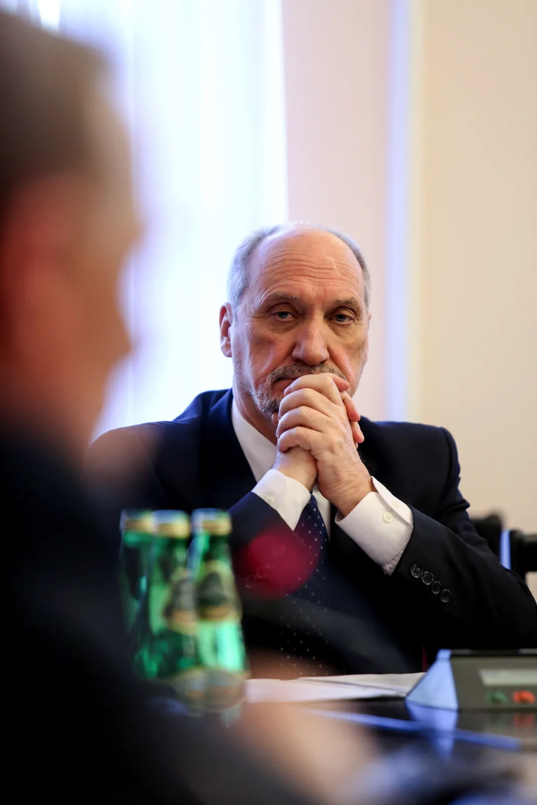 Minister obrony narodowej Antoni Macierewicz podczas posiedzenia sejmowej komisji obrony