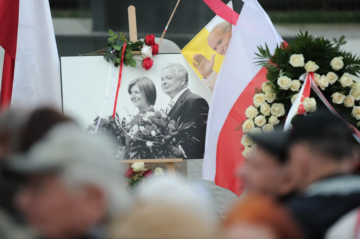 "Bóg was ukarze, mordercy, zbrodniarze". Pikieta przed ambasadą rosyjską w Warszawie