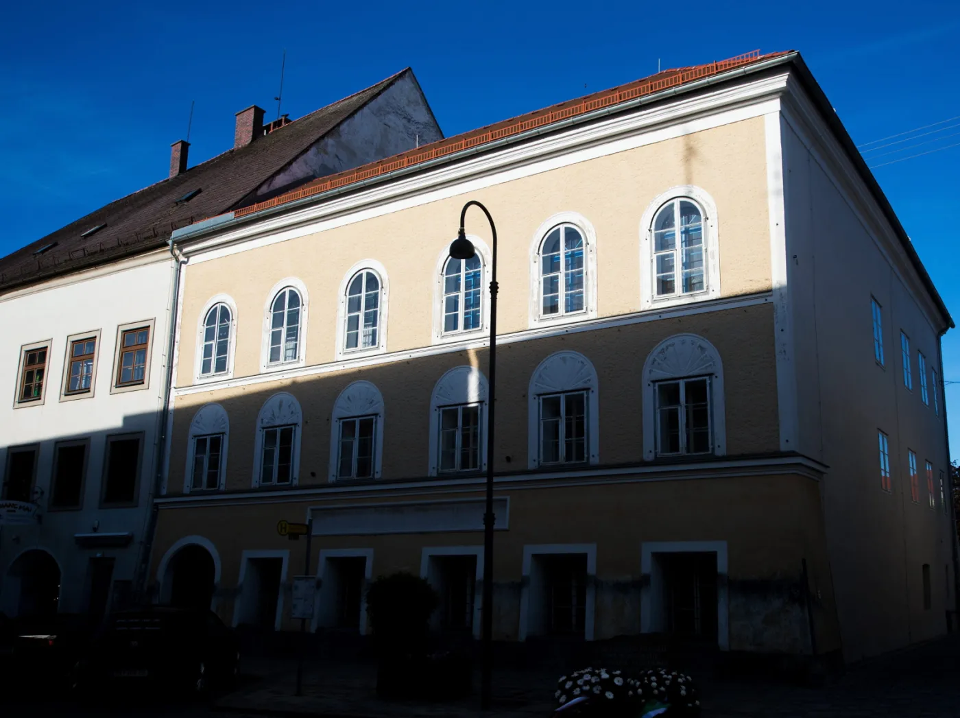 8994857-dom-w-ktorym-urodzil-sie-adolf.jpg