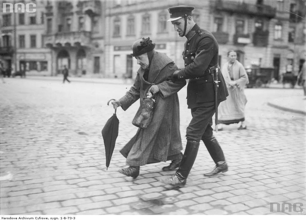 PRZEDWOJENNI POLSCY POLICJANCI