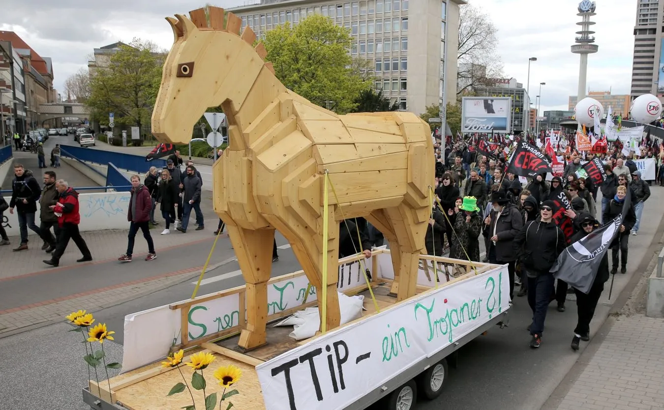 Kilkadziesiąt tysięcy uczestników protestu w Hanowerze przeciw TTIP