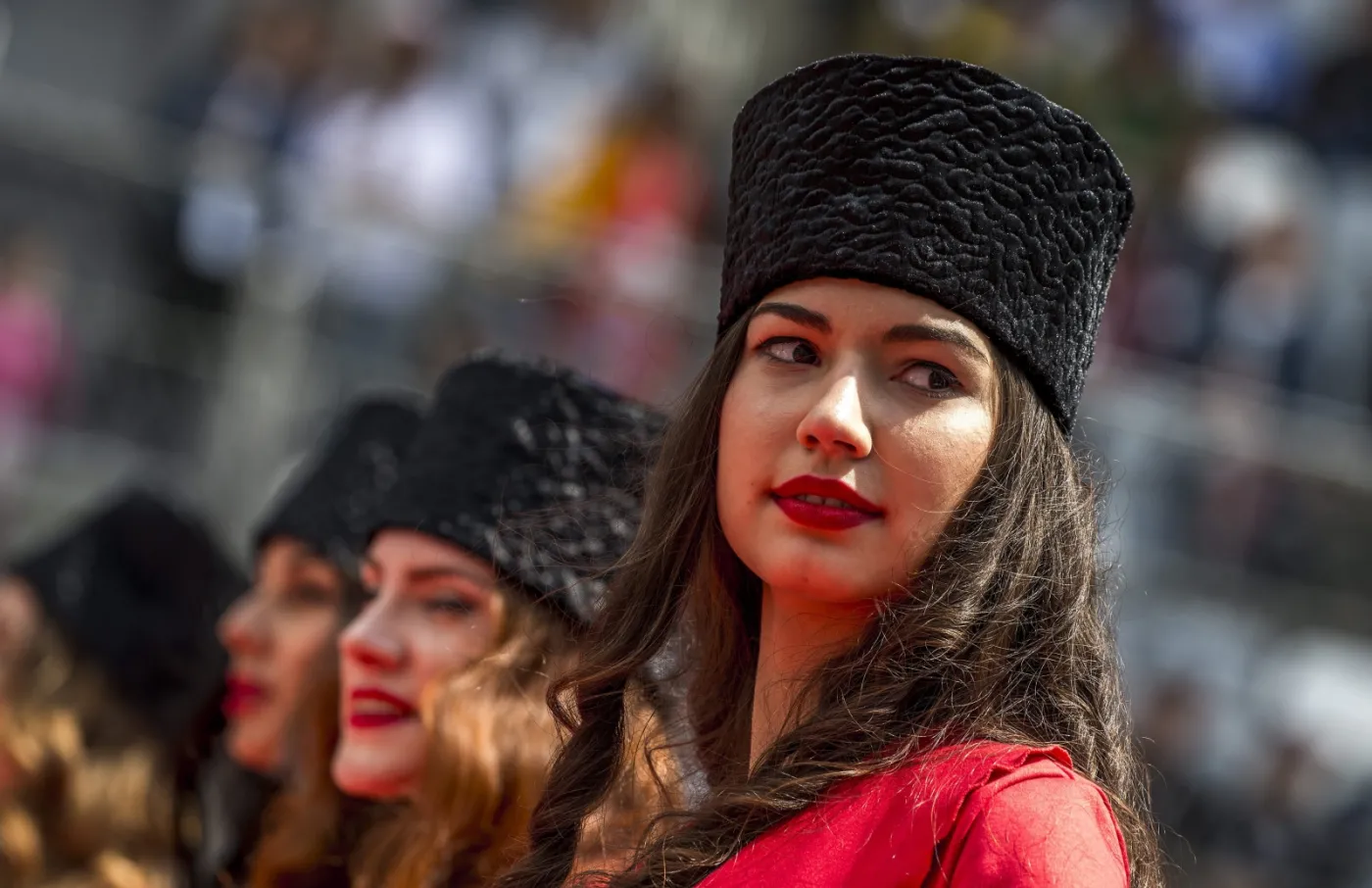 8992226-piekne-rosjanki-i-putin-dodatkowa.jpg