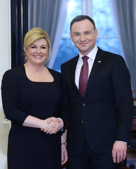 8686509-kolinda-grabar-kitarovic-andrzej.jpg