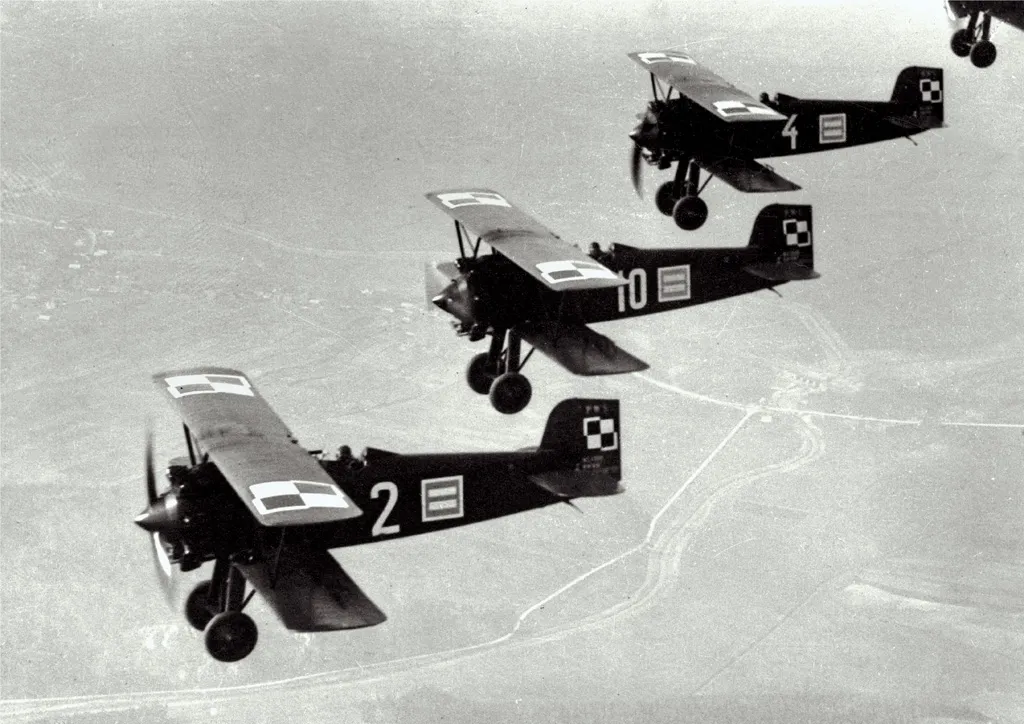 Kiedy Polska była (podniebną) potęgą... ARCHIWALNE ZDJĘCIA z początków lotnictwa