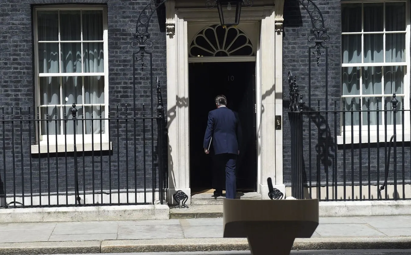 Jak się wychodzi z Unii? Do tego rozwodu potrzeba prawnika