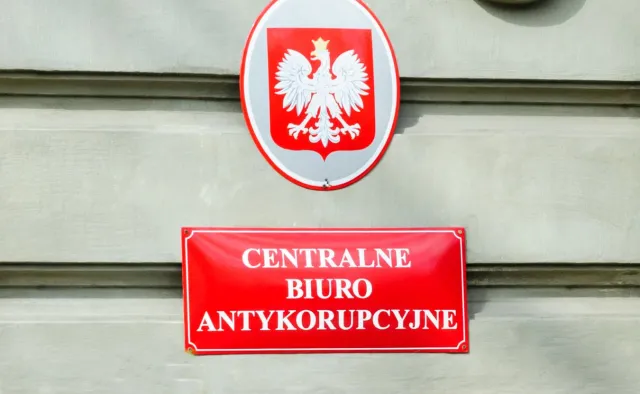 Wielka akcja CBA. Agenci weszli do PZU, warszawskiej Straży Miejskiej i urzędów marszałkowskich