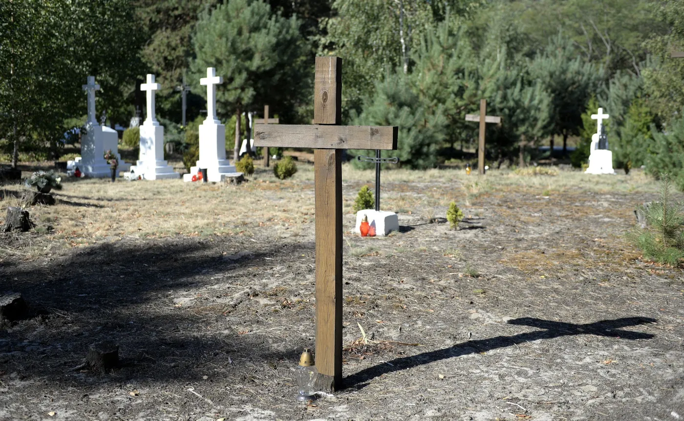 Cmentarz ofiar UPA we wsi Ostrówki