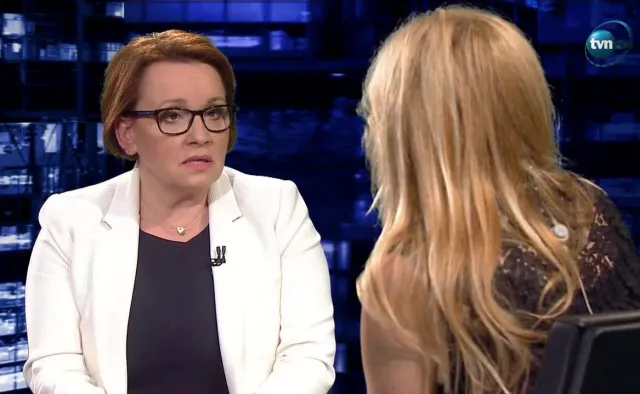 Minister edukacji do sztambucha. Kto zabijał w Jedwabnem? Kosmici-antysemici? [KOMENTARZ]