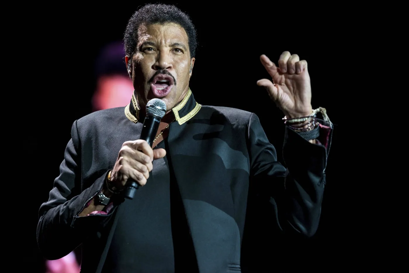Lionel Richie podczas koncertu 2 lipca w Londynie