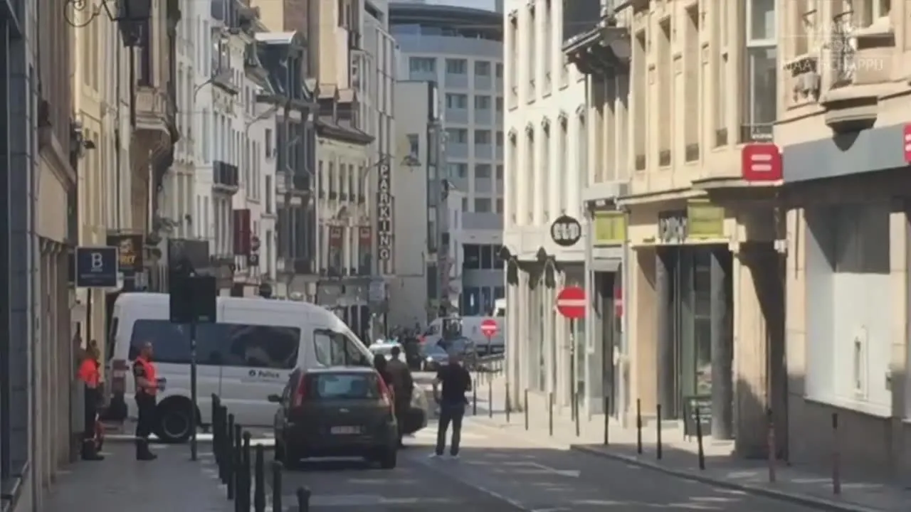 Obława na podejrzanego mężczyznę w Brukseli