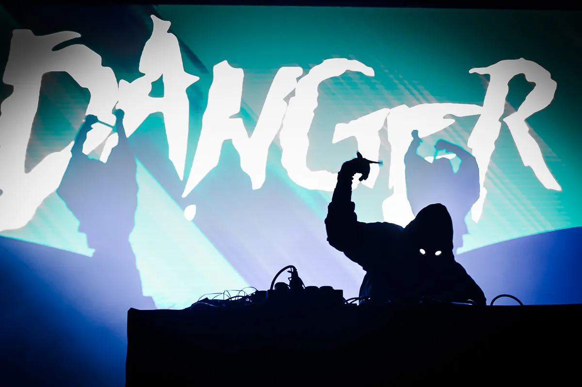 9327132-danger-na-festiwalu-audioriver.jpg
