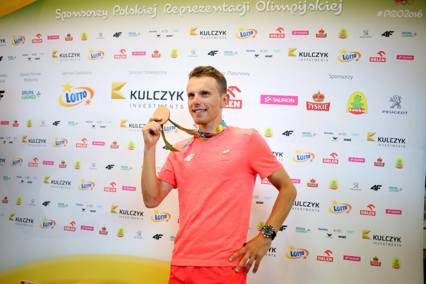 9346284-rafal-majka-juz-wrocil-do-kraju.jpg