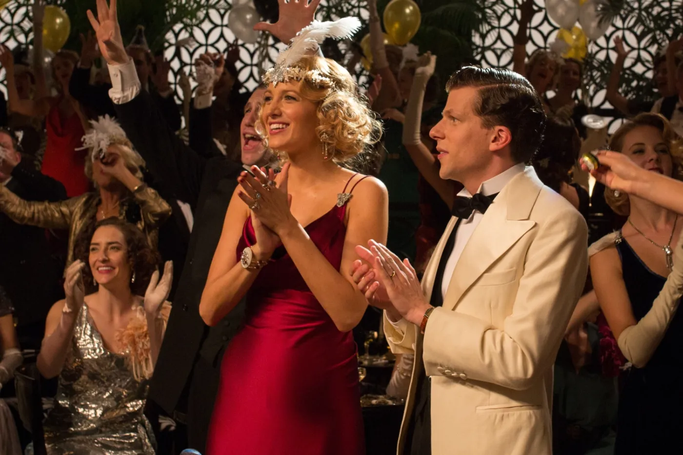 Blake Lively oraz Jesse Eisenberg w fimie "Śmietanka towarzyska" / fot. Kino Świat