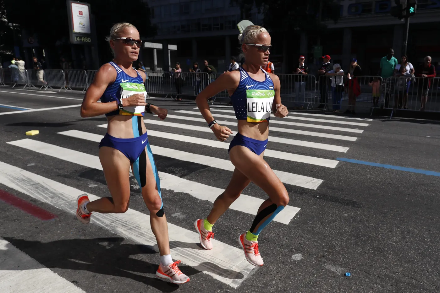 9366500-trojaczki-liina-lily-i-leila-luik.jpg