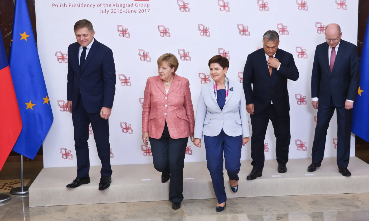 Beata Szydło, Angela Merkel, Robert Fico, Viktor Orban, Bohuslav Sobotka 