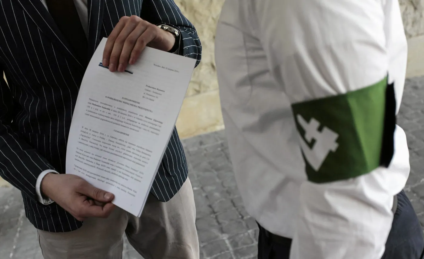 ONR donosi na KOD do prokuratury. "Złośliwie przeszkadzali w pogrzebie Inki i Zagończyka"