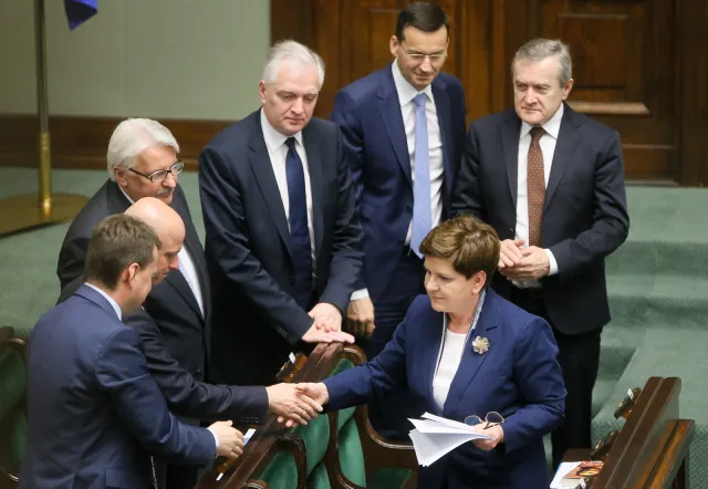 "Rz": O ogłoszeniu wyników audytu zdecydował Jarosław Kaczyński po marszu KOD