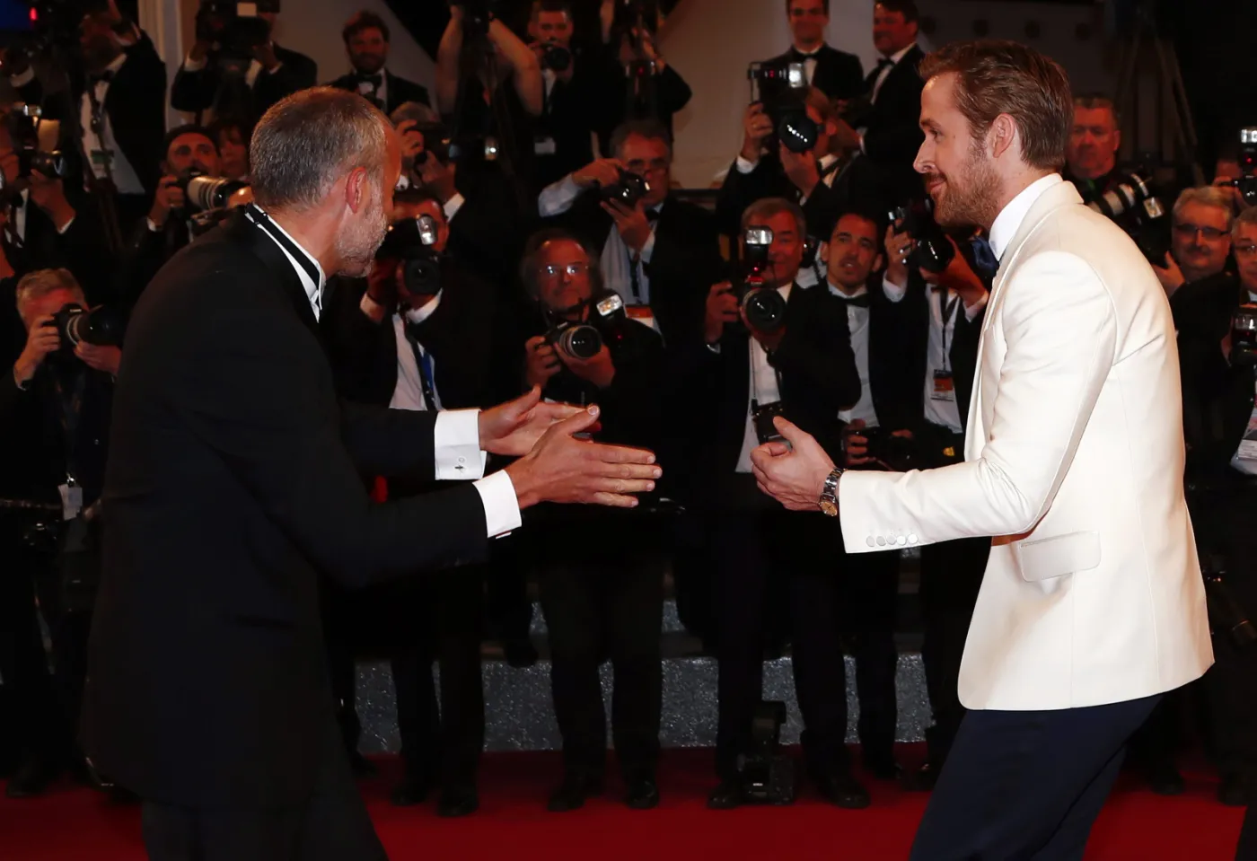 9051203-ryan-gosling-na-premierze-nice.jpg