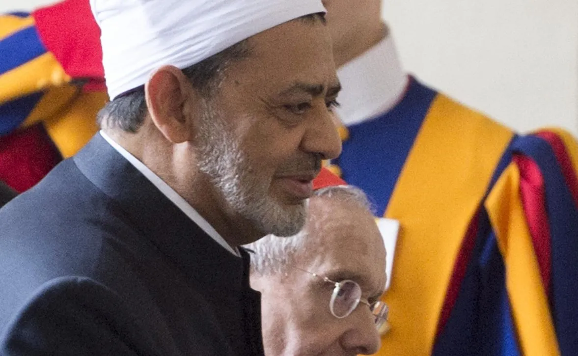Kardynał Jean-Louis Tauran wita Ahmed al-Tajeba