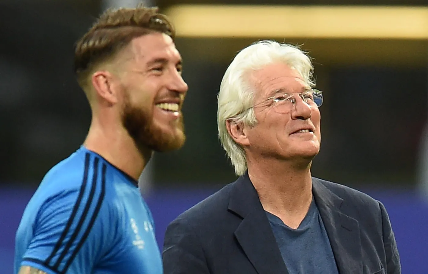 9085528-richard-gere-trenowal-na-san-siro.jpg