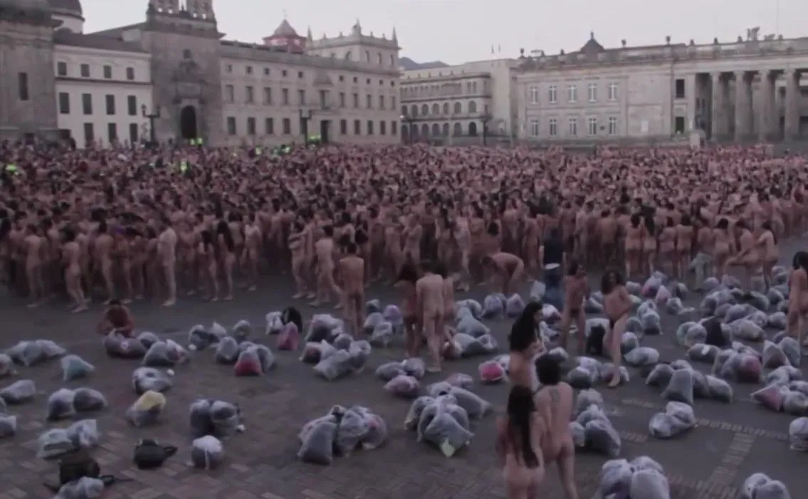 Sesja na Placu Bolivara w Bogocie