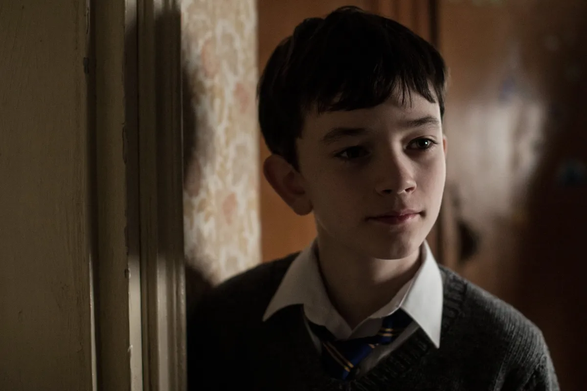 9582072-lewis-macdougall-w-filmie-siedem.jpg