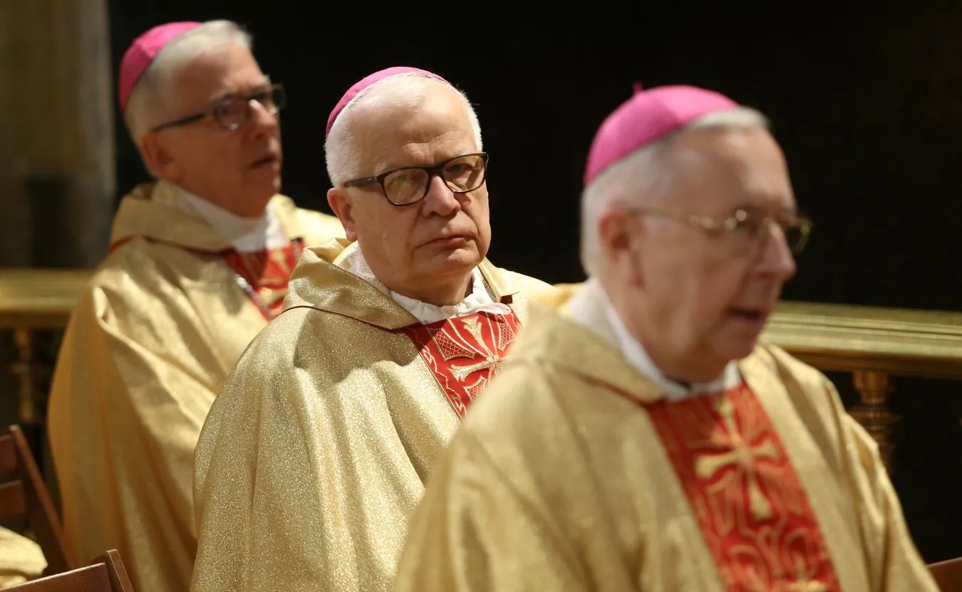 Abp Stanislaw Gądecki (po prawej), abp Józef Michalik i abp Wiktor Skworc 